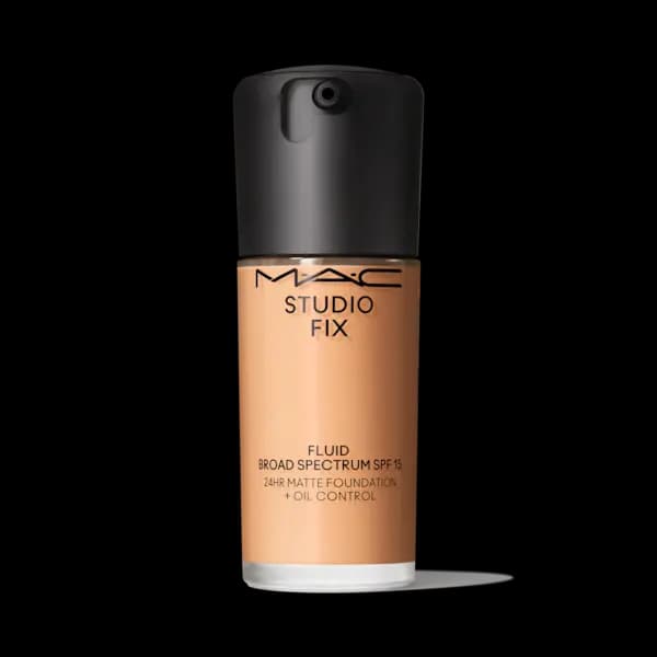 MAC Studio Fix Fluid SPF 15 Foundation - C4.5 - Soft-Matte Finish - 24hr Medium-To-Full Coverage - 30ml - MAC Cosmetics