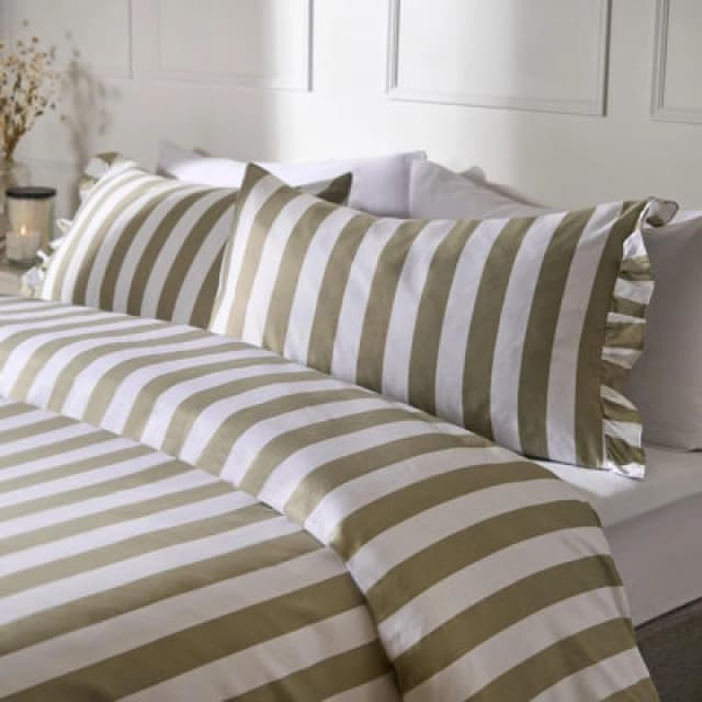 OHS OHS Frill Duvet Cover Bedding Set Pillowcase Stripe Quilt Luxury in Pale Green Size: Double Pale Green Double Unisex 5027434207855