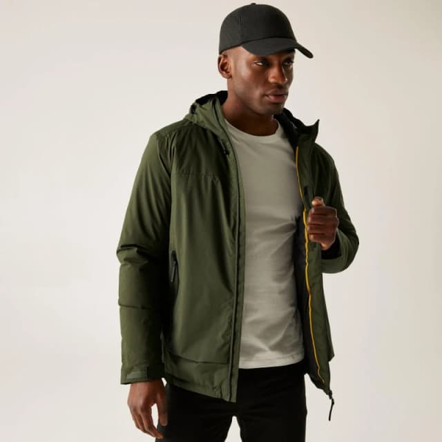 Regatta Regatta Men Winsar Hooded Waterproof Breathable Insulated Jacket in Dark Green Size: 2X-large Dark Green XXL Male 5063516101772