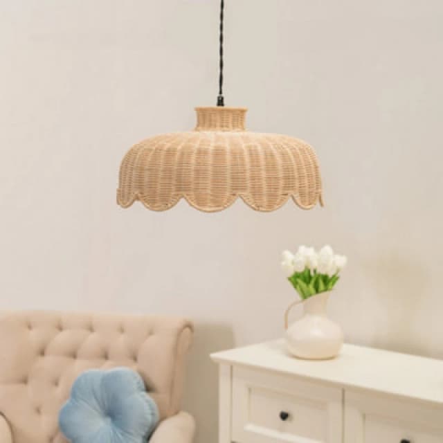 ValueLights Naveah Natural Scallop Rattan Pendant Ceiling Lamp Light Shade 4w LED Natural