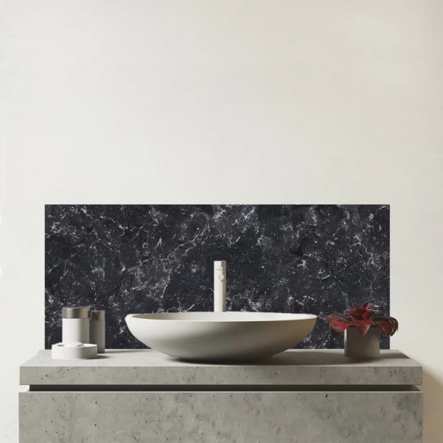 Warren Reed - Designer Deep Grey Quartz Effect Glass Bathroom Splashback in Green Green Unisex