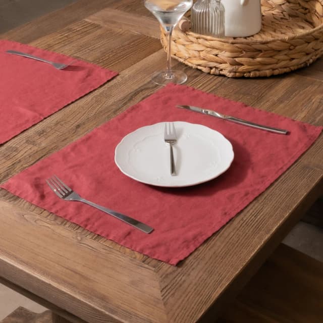 Native Natural Brick Red Set Of 4 100% Linen Placemats