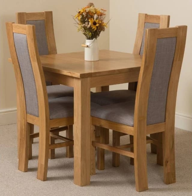 Thats Furniture Oslo 90 x 90cm Oak Small Dining Table & 4 Stanford Oak Chairs in Brown Brown Unisex 90 x 90 cm