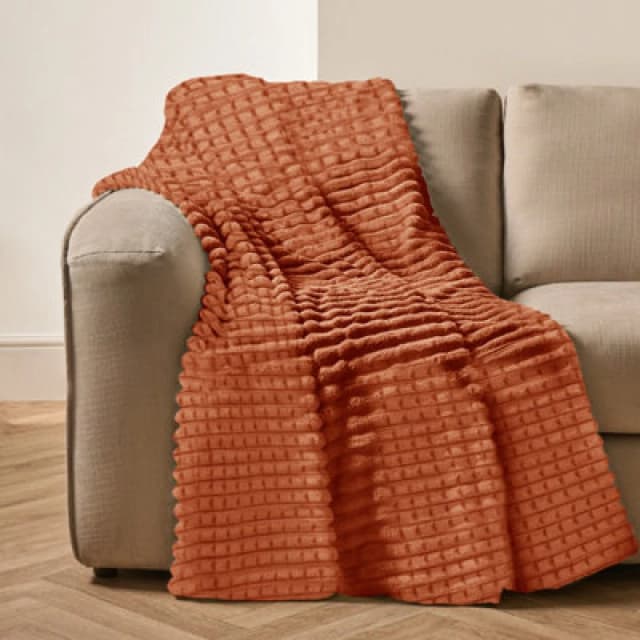 Velosso Elegant Waffle Style Ribbed Thermal Plush Throw - Cosy Winter Embossed Fur Blanket For Sofa, Bed - 200Cm X 240Cm - Rust