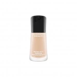 MAC Mineralize Moisture SPF15 Foundation Nc15
