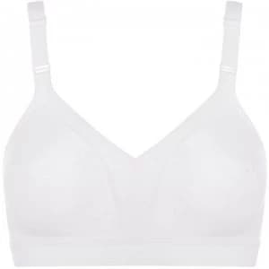 Triumph Studio Wellness - White