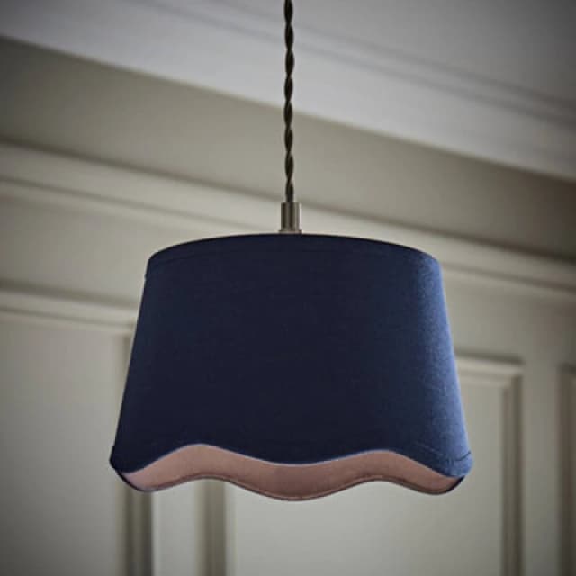 ValueLights ValueLights Mabel Linen Small 20cm Scallop Edge with Trim Lamp Shade with Bulb in Navy Navy One Size Unisex 5059406069833