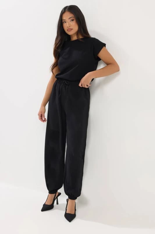 PixieGirl Womens Petite Crepe Balloon Trousers in Black Size: 10S Black Female 10S