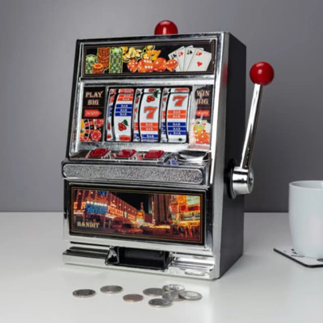 Menkind Menkind V2 Slot Machine