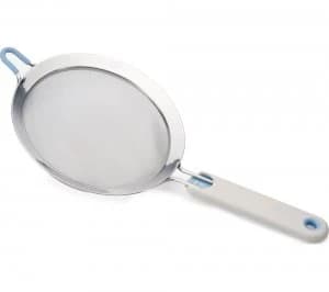 Joseph JOSEPH Shake-it Self-tapping Sieve