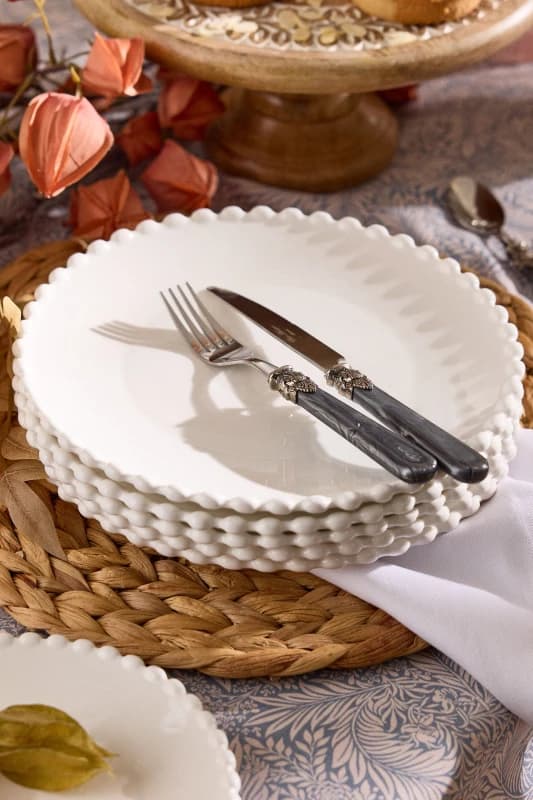 Dibor Set of 4 Luxury Auvergne Beaded White Christmas Dinner Plates Dia 25cm Size: 4 Pack White Unisex 4 Pack