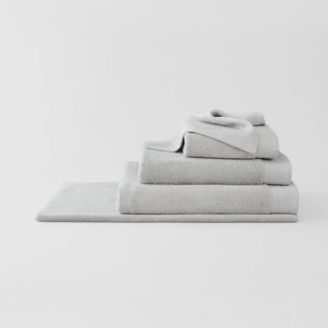 Sheridan Belford Cotton Towels Powder Grey unisex Bath Towel