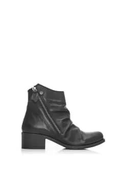 'Kaiit' Leather Ankle Boots