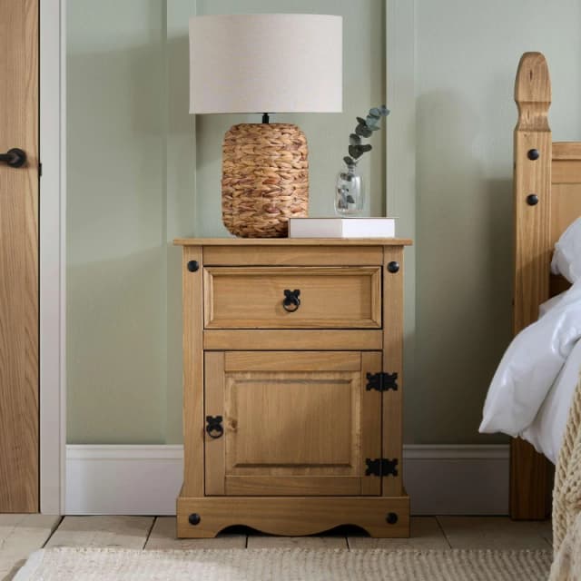 Birlea Corona Large 3 Drawer Bedside Brown unisex 1 Drawer