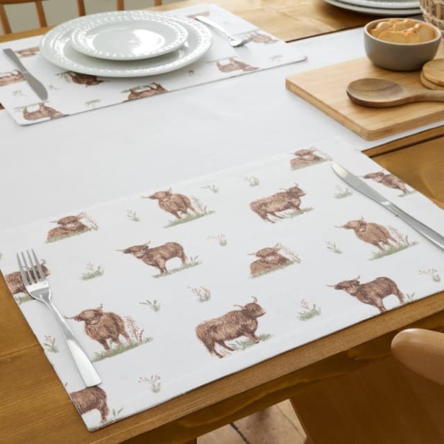 Catherine Lansfield Catherine Lansfield 'Angus Highland Cow' Cotton Dining Placemat 4 Pack in Natural Natural One Size Unisex 5057681188294