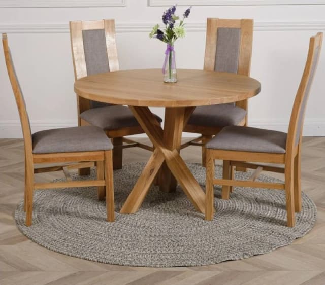 Thats Furniture Oregon Round Oak Dining Table & 4 Stanford Chairs in Brown Brown Unisex