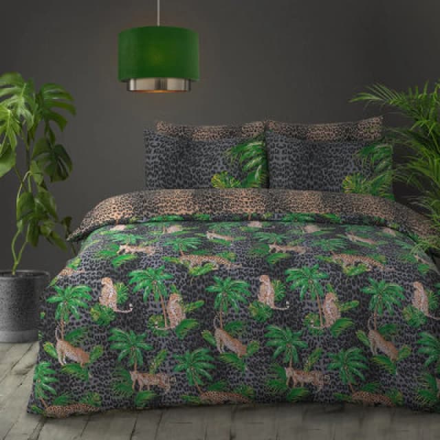 Velosso Nature Inspired Tropical Print Duvet Cover Set With Pillowcases, Bedroom Decor, Exotic Jungle Theme Bedding Ensemble - Green