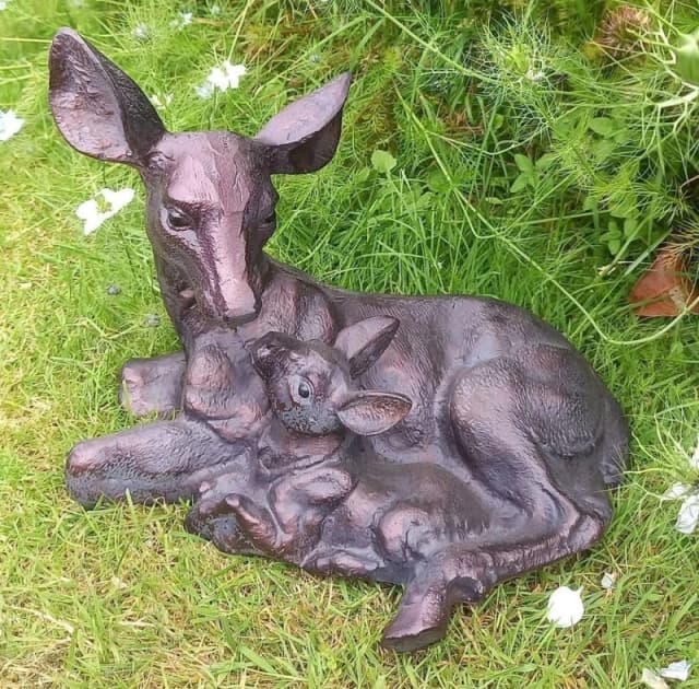 Inspirational Gifting Doe & Baby Fawn Laying Deer Garden Ornament Sculpture Hand Crafted Aluminium in Bronze Bronze Unisex