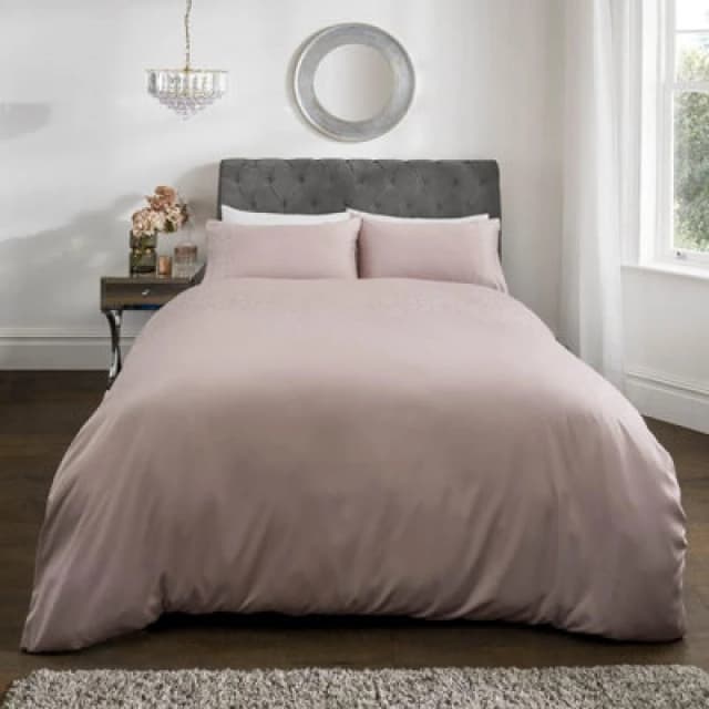 Smart Living Smart Living Luxury Hotel Quality Diamonte Embellished Duvet Cover with Pillowcases in Pink Size: Single Pink Single Unisex 50562428331