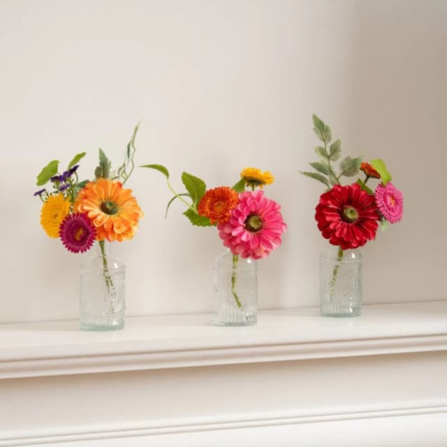 Scottish Everlastings Ltd Set of 3 Multi Floral Mini Posies + 3 Glass Vases Multicolor Unisex