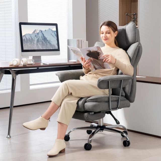 HOMCOM HOMCOM Home Office Chair, Leathaire Desk Chair with Lumbar Support Pillow in Grey Grey One Size Unisex 5063603718746
