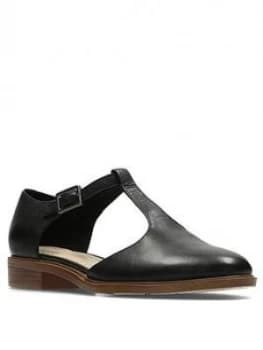 Clarks Taylor Palm T-Bar Flat Shoe - Black