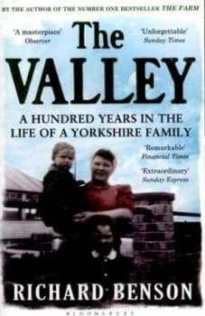 The Valley by Richard Benson Paperback