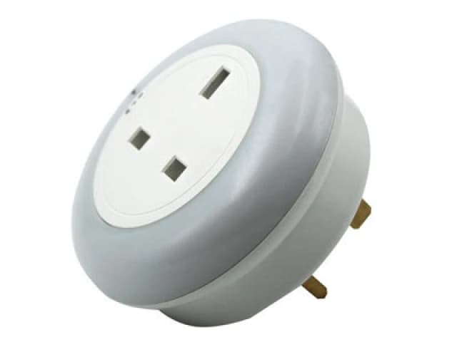 UNI-COM Uni-com - FS-GY09 Plug-through Colour Change Night Light UNC68389 FS-GY09