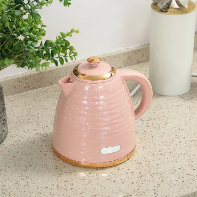 HOMCOM HOMCOM Electric Kettle, 1.7L, 3kW, Fast Boil Kettle, 360° Swivel in Pink Pink One Size Unisex 5063603054356