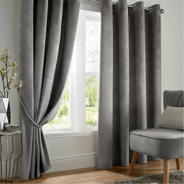 Alan Symonds Velvet Blackout Ring Top Eyelet Curtains Silver unisex 117x137cm