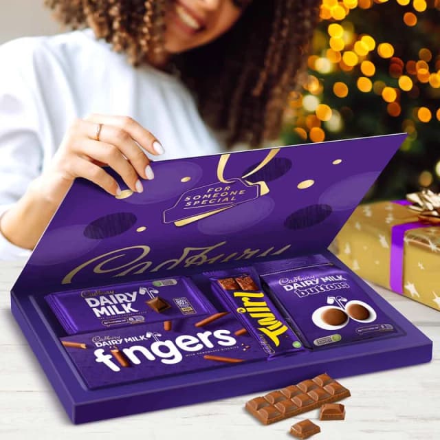 Cadbury Gifts Direct Cadbury Dairy Milk Favourites Chocolate Selection Box 351g 4320089
