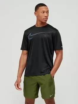 Nike Run Division Miler Dri-FIT Swoosh Short Sleeve T-Shirt - Black/White Size M Men