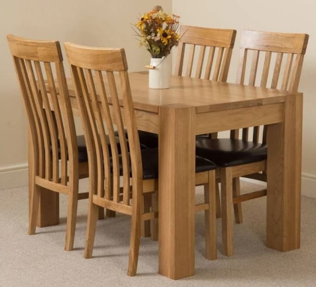 Thats Furniture Kuba 125 x 80cm Chunky Oak Small Dining Table & 4 Harvard Chairs in Brown Brown Unisex 125 x 80 cm
