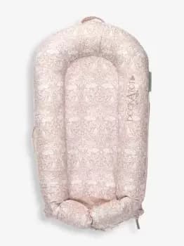 DockATot Deluxe + William Morris Brer Rabbit