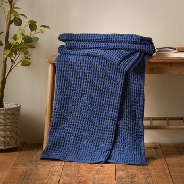 Pineapple Elephant 'Jaipur Chunky Waffle' Cotton Blanket Throw Navy