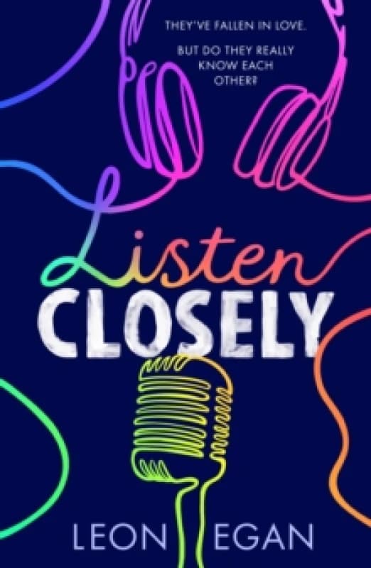 Listen Closely. Paperback. By Leanne Egan Books