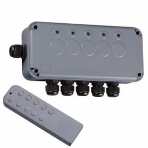 KnightsBridge Remote Controlled IP66 Weatherproof Outdoor Switch Box - 5 Gang