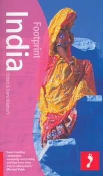 India by Robert W Bradnock and Roma Bradnock and Robert W Bradnock Paperback