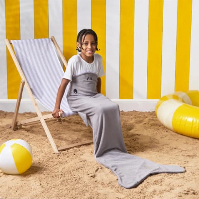 OHS OHS Towel Kids Shark Mermaid Tail Absorbent Quick Drying Pool Beach Robe in Light Grey Light Grey One Size Unisex 5027434211340
