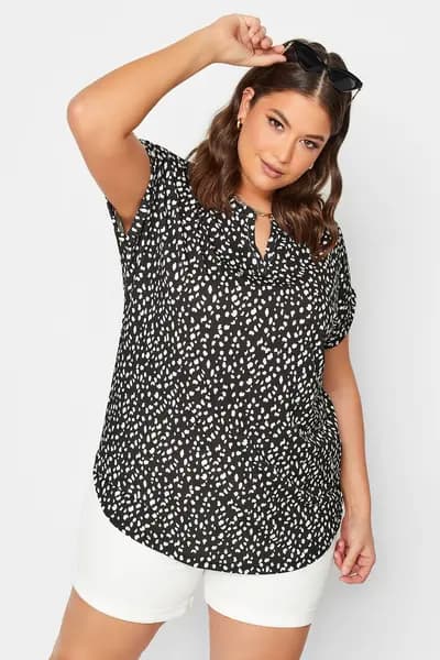 Yours V-Neck T-Shirt Black