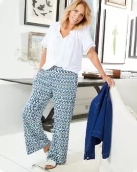 Cotton Traders Womens Printed Pull-On Trousers in Blue