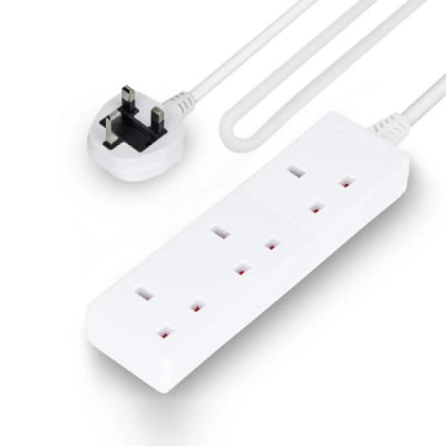 Geepas 3 Gang Extension Lead, 2M Cable Wall Mountable