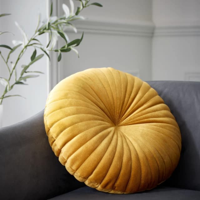 Catherine Lansfield Catherine Lansfield Round Velvet Cushion Mustard 40X40CM WB13306