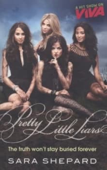 Pretty Little Liars by Sara Shepard Paperback
