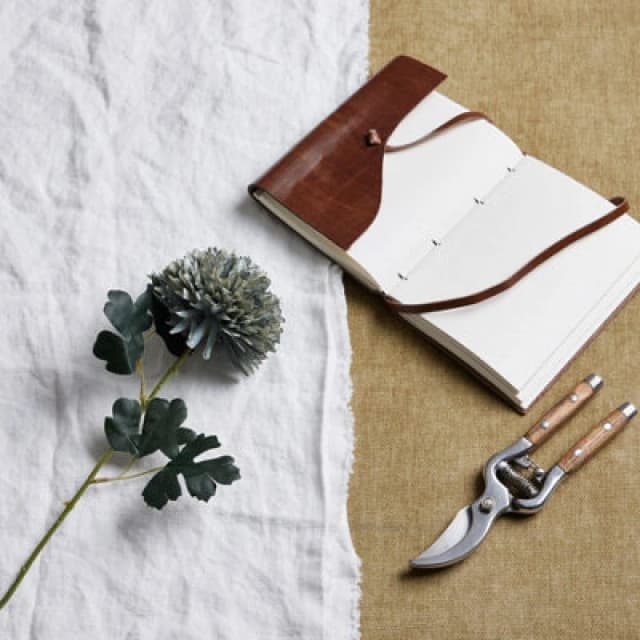 Hill Interiors Chrysanthemum Artificial Flower Pale Blue (One Size)