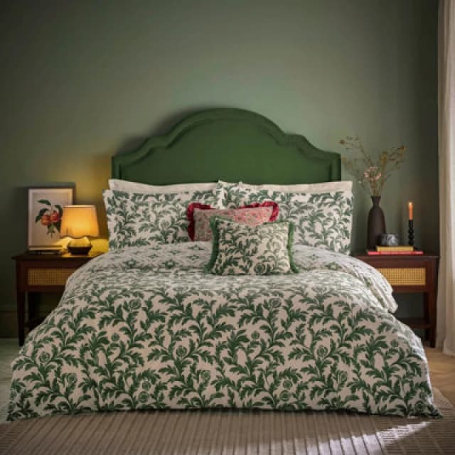 Paoletti Paoletti Hedera Printed Duvet Cover Set in Light Green Size: Single Light Green Single Unisex 5025532851970