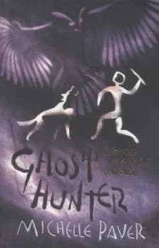 Ghost Hunter by Michelle Paver Paperback