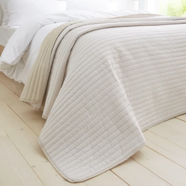 Catherine Lansfield 'Stripe' Quilted Reversible Bedspread Natural