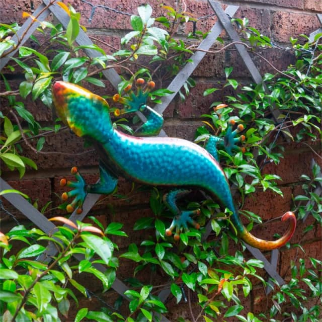 St Helens Metal Gecko Garden Wall Ornament Multicolor Unisex