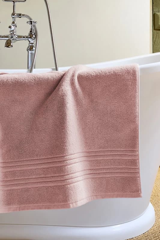 Christy CHRISTY 'Serene' Pastel 100% Combed Cotton Bath Mat in Pink Pink One Size Unisex 5057241204235